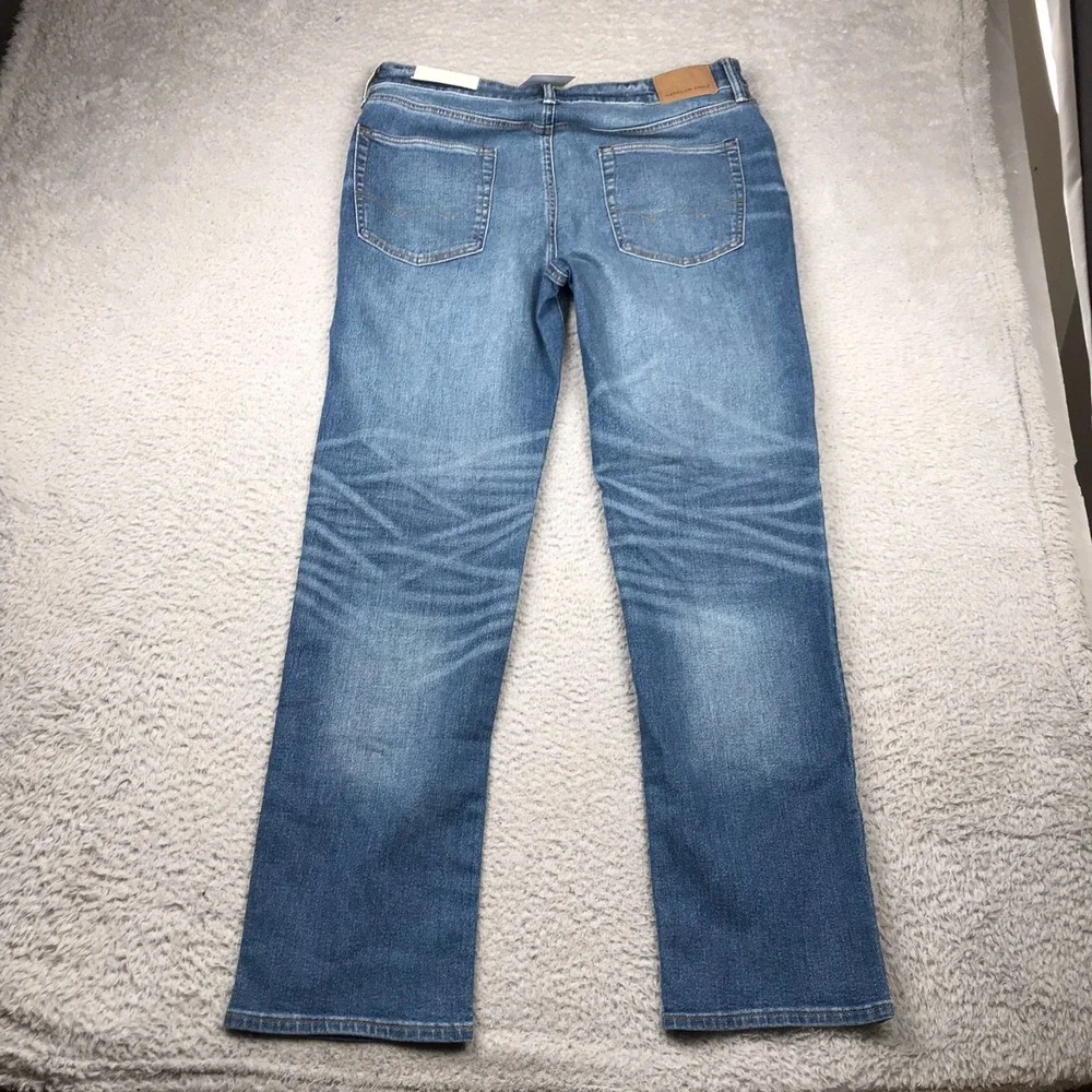 American Eagle Jeans Mens 34x32 Original Straight Stretch Stone Wash Denim NEW